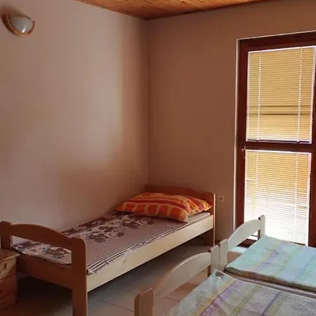 Lesni Restaurace Harrachovka Guest house Tabor